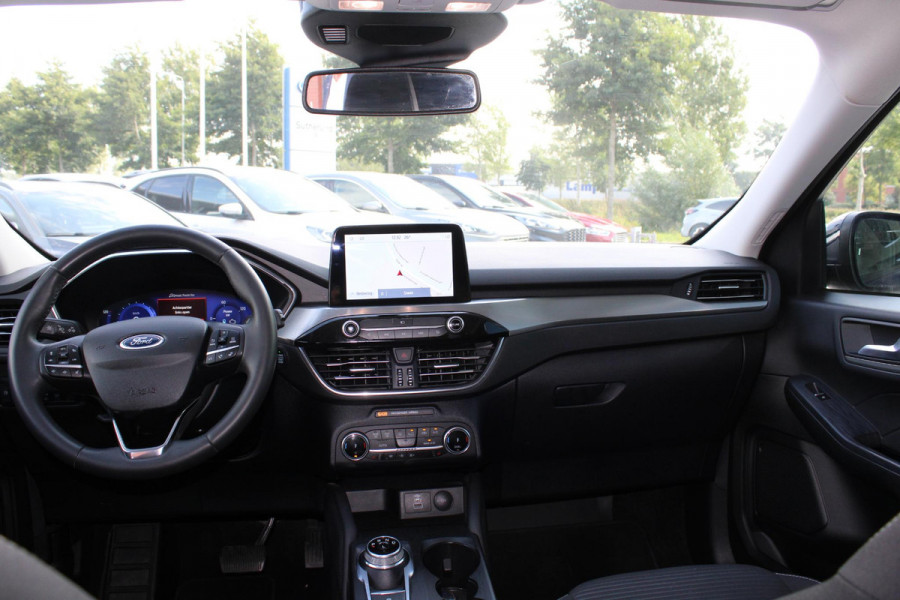 Ford Kuga 2.5 PHEV Titanium | Adaptieve Cruise Control | Voorruitverwarming | Climate Control | Achteruitrijcamera | BLIS | Privacy Glass | DAB | Stoelverwarming | 32DKM!