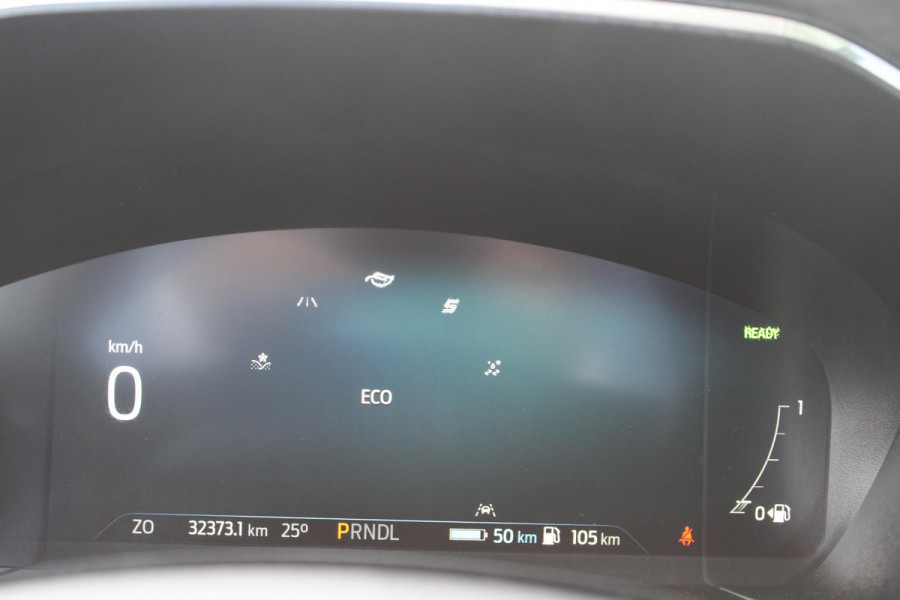 Ford Kuga 2.5 PHEV Titanium | Adaptieve Cruise Control | Voorruitverwarming | Climate Control | Achteruitrijcamera | BLIS | Privacy Glass | DAB | Stoelverwarming | 32DKM!