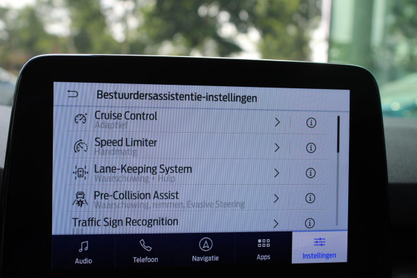 Ford Kuga 2.5 PHEV Titanium | Adaptieve Cruise Control | Voorruitverwarming | Climate Control | Achteruitrijcamera | BLIS | Privacy Glass | DAB | Stoelverwarming | 32DKM!