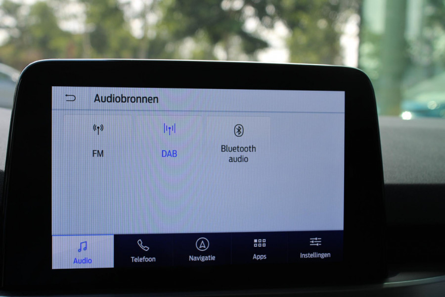 Ford Kuga 2.5 PHEV Titanium | Adaptieve Cruise Control | Voorruitverwarming | Climate Control | Achteruitrijcamera | BLIS | Privacy Glass | DAB | Stoelverwarming | 32DKM!