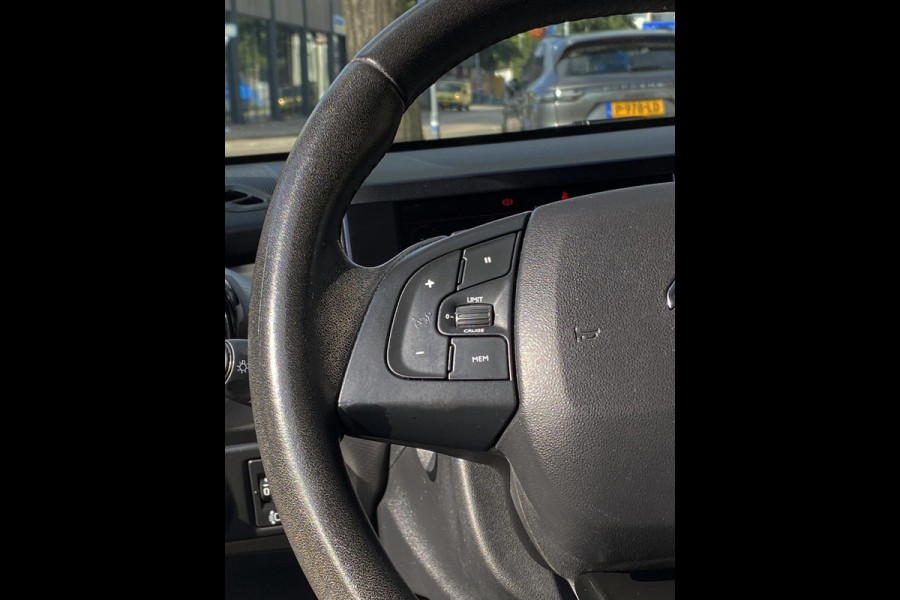 Citroën C4 Cactus 1.2 PureTech Shine - Navigatie / Apple CarPlay I Airco I LED I PDC / Achteruitrij camera I Dealer onderhouden