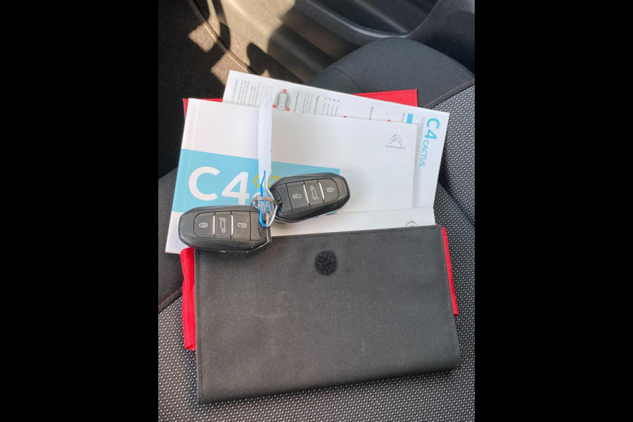 Citroën C4 Cactus 1.2 PureTech Shine - Navigatie / Apple CarPlay I Airco I LED I PDC / Achteruitrij camera I Dealer onderhouden