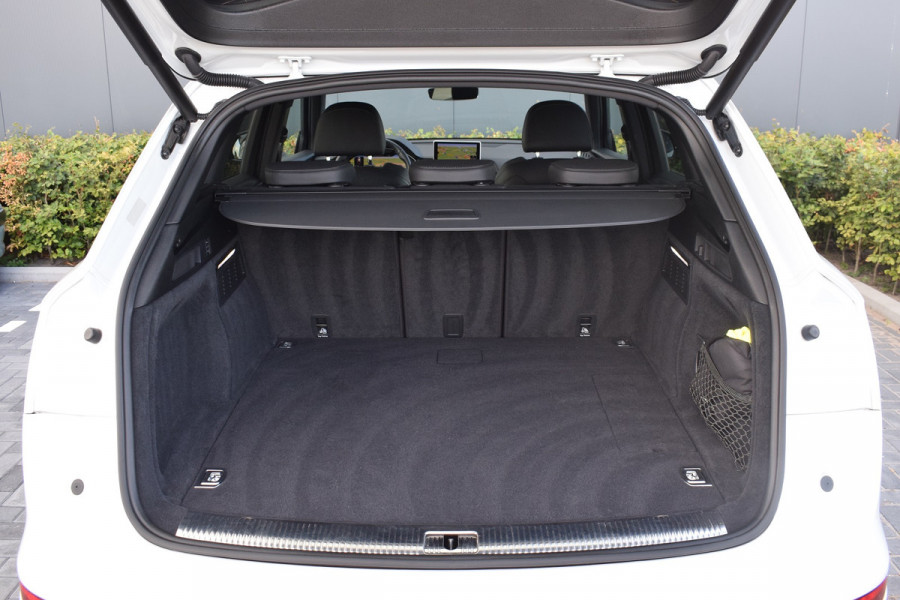 Audi Q5 55 TFSIe Quattro S-line | Luchtvering | Pano | Virtual | B&O