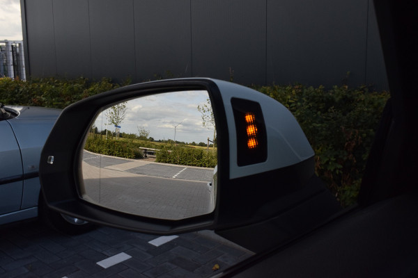 Audi Q5 55 TFSIe Quattro S-line | Luchtvering | Pano | Virtual | B&O