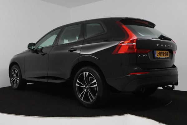 Volvo XC60 2.0 T5 AWD Momentum (TREKHAAK WEGKLAPBAAR, ACHTERUITRIJCAMERA, STOELVERWARMING, CARPLAY, NAVIGATIE, AUTOMAAT)