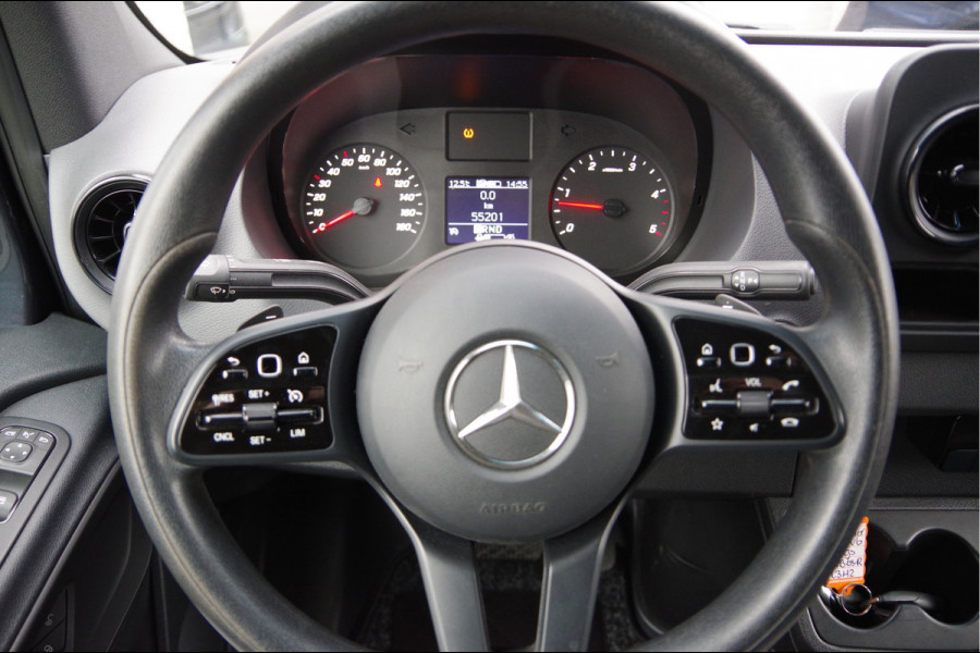 Mercedes-Benz Sprinter 319 3.0 CDI V6 L3H2 AUT. LED,LEDER, 3.5T TREKHAAK, CRUISE, MBUX, CAMERA, STANDKACHEL, CLIMA, APPLE CARPLAY/ANDROID AUTO, PARKEER