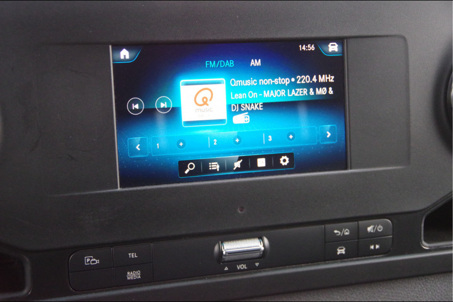 Mercedes-Benz Sprinter 319 3.0 CDI V6 L3H2 AUT. LED,LEDER, 3.5T TREKHAAK, CRUISE, MBUX, CAMERA, STANDKACHEL, CLIMA, APPLE CARPLAY/ANDROID AUTO, PARKEER