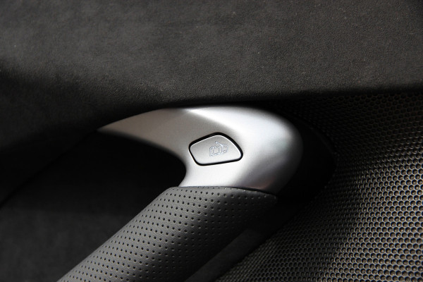 Ferrari 296 GTS 3.0 V6 | NEW | VAT | LIFT | DAYTONA | 360