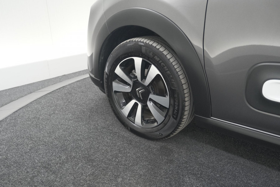Citroën C3 PureTech 110 EAT6 Max | Apple Carplay | Parkeersensoren | Climate Control | 16 Inch Lichtmetalen Velgen Citroën C3 PureTech 110 EAT6 Max | Apple Carplay | Parkeersensoren | Climate Control | 16 Inch Lichtmetalen Velgen