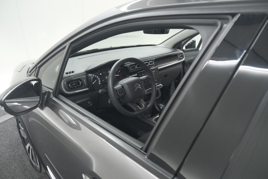 Citroën C3 PureTech 110 EAT6 Max | Apple Carplay | Parkeersensoren | Climate Control | 16 Inch Lichtmetalen Velgen Citroën C3 PureTech 110 EAT6 Max | Apple Carplay | Parkeersensoren | Climate Control | 16 Inch Lichtmetalen Velgen