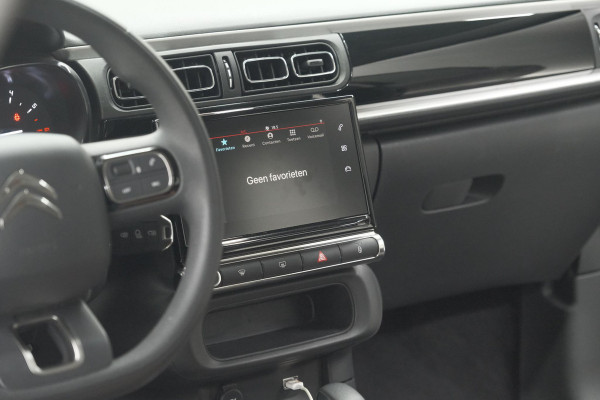 Citroën C3 PureTech 110 EAT6 Max | Apple Carplay | Parkeersensoren | Climate Control | 16 Inch Lichtmetalen Velgen Citroën C3 PureTech 110 EAT6 Max | Apple Carplay | Parkeersensoren | Climate Control | 16 Inch Lichtmetalen Velgen