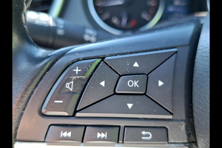 Nissan QASHQAI 1.3 DIG-T N-Connecta design pack