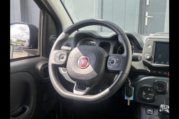 Fiat Panda 1.0 Hybrid RED Cross