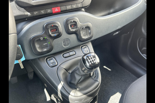Fiat Panda 1.0 Hybrid RED Cross