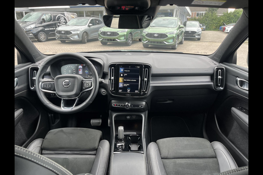 Volvo XC40 1.5 T5 Recharge R-Design 262pk | Parking pack | 1.800 Kg trekgewicht
