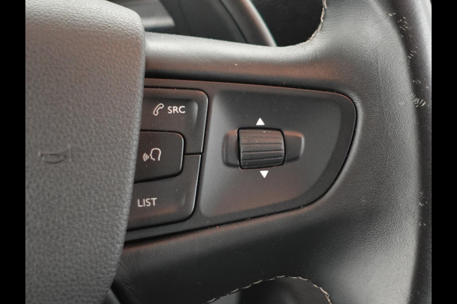 Opel Vivaro 145pk L3H1 Dubbele Cabine Edition Automaat Airco Navi Cruise Control Parkeersensoren Trekhaak