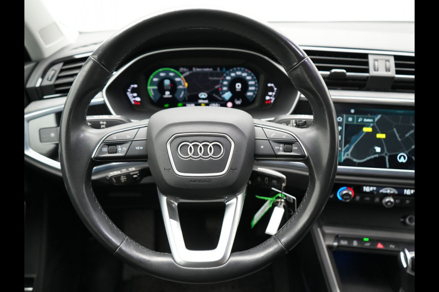 Audi Q3 Sportback 45 TFSI e S Line Plug In Hybrid 245pk Dealer O.H PHEV | Adaptive Cruise | Alcantara Sportstoelen Verwarmd | Bluetooth | Lane Assist | Blis | Sfeerverlichting | Navigatie | Virtual | DAB | 20"LM |
