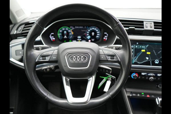 Audi Q3 Sportback 45 TFSI e S Line Plug In Hybrid 245pk Dealer O.H PHEV | Adaptive Cruise | Alcantara Sportstoelen Verwarmd | Bluetooth | Lane Assist | Blis | Sfeerverlichting | Navigatie | Virtual | DAB | 20"LM |