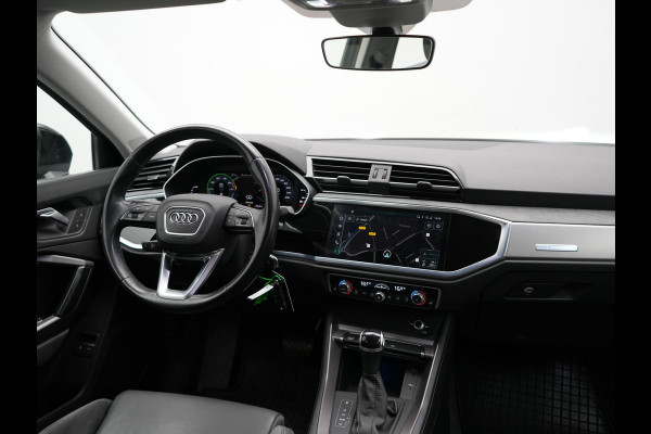 Audi Q3 Sportback 45 TFSI e S Line Plug In Hybrid 245pk Dealer O.H PHEV | Adaptive Cruise | Alcantara Sportstoelen Verwarmd | Bluetooth | Lane Assist | Blis | Sfeerverlichting | Navigatie | Virtual | DAB | 20"LM |