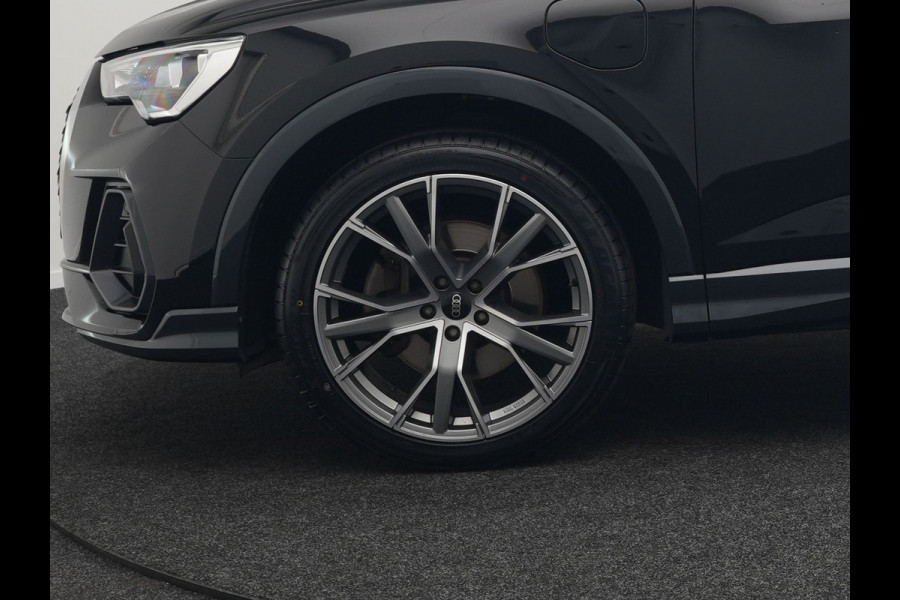 Audi Q3 Sportback 45 TFSI e S Line Plug In Hybrid 245pk Dealer O.H PHEV | Adaptive Cruise | Alcantara Sportstoelen Verwarmd | Bluetooth | Lane Assist | Blis | Sfeerverlichting | Navigatie | Virtual | DAB | 20"LM |