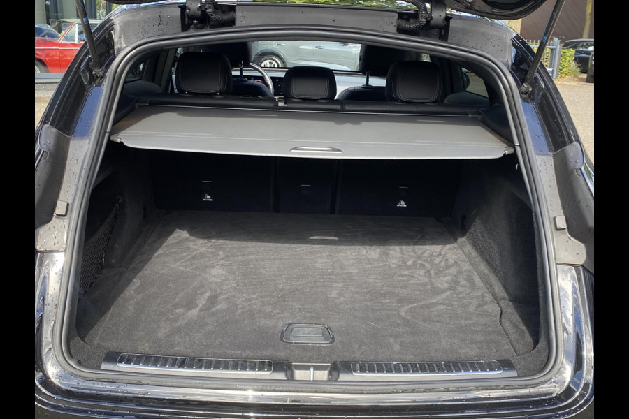 Mercedes-Benz EQC 400 4MATIC Business Solution AMG 80 kWh VAN: 42.900,- VOOR: 40.877,- UW HERFSTVOORDEEL: 2.023,- Adaptieve Cruise Control | 360 Camera | Stoelverkoeling + Verwarming | Trekhaak | Elektrische Stoelen met Geheugen | Unieke Km-stand | Schuifdak | Rijklaar Geleverd met 12 Maanden BOVAG Garantie!