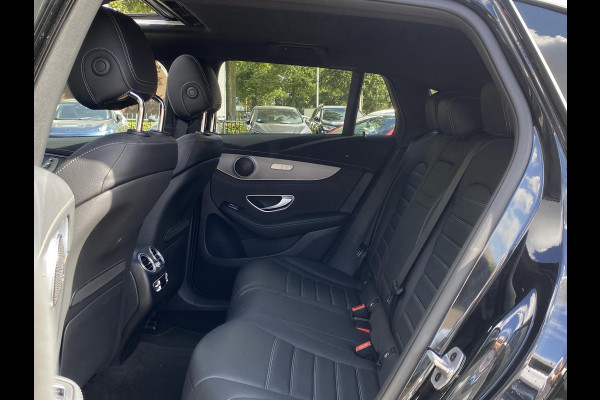 Mercedes-Benz EQC 400 4MATIC Business Solution AMG 80 kWh VAN: 42.900,- VOOR: 40.877,- UW HERFSTVOORDEEL: 2.023,- Adaptieve Cruise Control | 360 Camera | Stoelverkoeling + Verwarming | Trekhaak | Elektrische Stoelen met Geheugen | Unieke Km-stand | Schuifdak | Rijklaar Geleverd met 12 Maanden BOVAG Garantie!