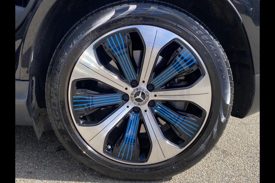 Mercedes-Benz EQC 400 4MATIC Business Solution AMG 80 kWh VAN: 42.900,- VOOR: 40.877,- UW HERFSTVOORDEEL: 2.023,- Adaptieve Cruise Control | 360 Camera | Stoelverkoeling + Verwarming | Trekhaak | Elektrische Stoelen met Geheugen | Unieke Km-stand | Schuifdak | Rijklaar Geleverd met 12 Maanden BOVAG Garantie!