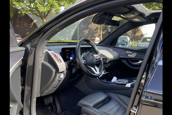 Mercedes-Benz EQC 400 4MATIC Business Solution AMG 80 kWh VAN: 42.900,- VOOR: 40.877,- UW HERFSTVOORDEEL: 2.023,- Adaptieve Cruise Control | 360 Camera | Stoelverkoeling + Verwarming | Trekhaak | Elektrische Stoelen met Geheugen | Unieke Km-stand | Schuifdak | Rijklaar Geleverd met 12 Maanden BOVAG Garantie!