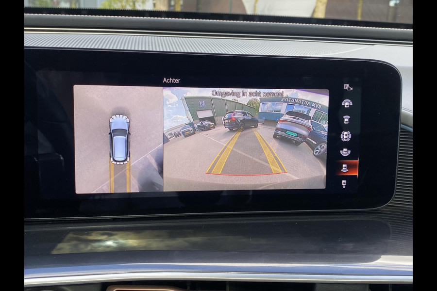Mercedes-Benz EQC 400 4MATIC Business Solution AMG 80 kWh VAN: 42.900,- VOOR: 40.877,- UW HERFSTVOORDEEL: 2.023,- Adaptieve Cruise Control | 360 Camera | Stoelverkoeling + Verwarming | Trekhaak | Elektrische Stoelen met Geheugen | Unieke Km-stand | Schuifdak | Rijklaar Geleverd met 12 Maanden BOVAG Garantie!