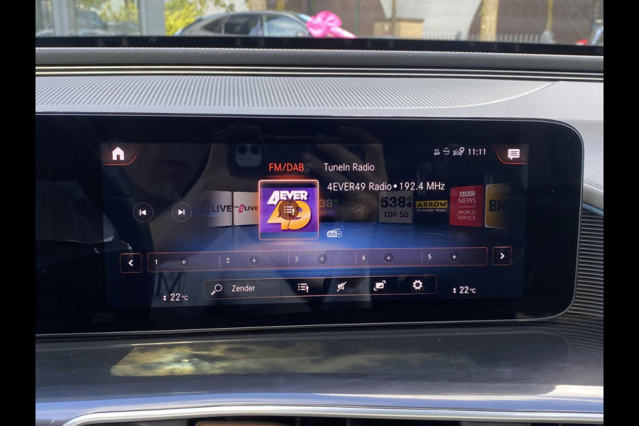 Mercedes-Benz EQC 400 4MATIC Business Solution AMG 80 kWh VAN: 42.900,- VOOR: 40.877,- UW HERFSTVOORDEEL: 2.023,- Adaptieve Cruise Control | 360 Camera | Stoelverkoeling + Verwarming | Trekhaak | Elektrische Stoelen met Geheugen | Unieke Km-stand | Schuifdak | Rijklaar Geleverd met 12 Maanden BOVAG Garantie!