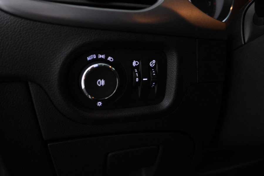 Opel Astra 1.2 Edition Climate control, Bluetooth,