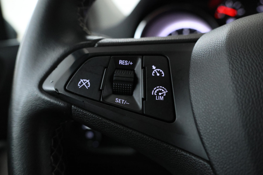 Opel Astra 1.2 Edition Climate control, Bluetooth,