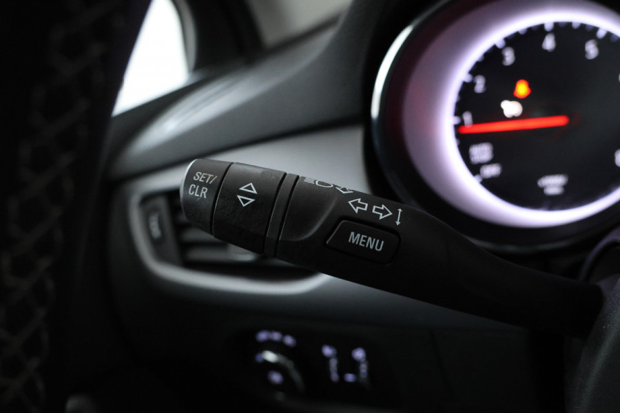 Opel Astra 1.2 Edition Climate control, Bluetooth,