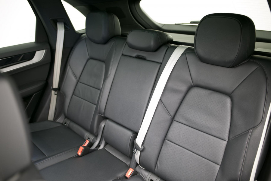 Porsche Cayenne 3.0 E-Hybrid |Pano|Krijt|SportChrono|Dodehoek|