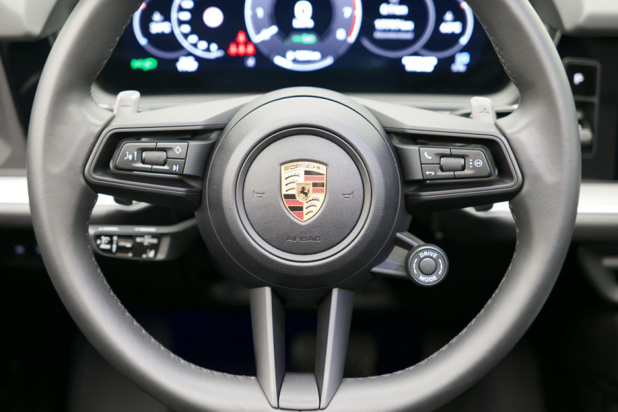Porsche Cayenne 3.0 E-Hybrid |Pano|Krijt|SportChrono|Dodehoek|