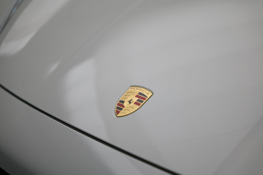Porsche Cayenne 3.0 E-Hybrid |Pano|Krijt|SportChrono|Dodehoek|