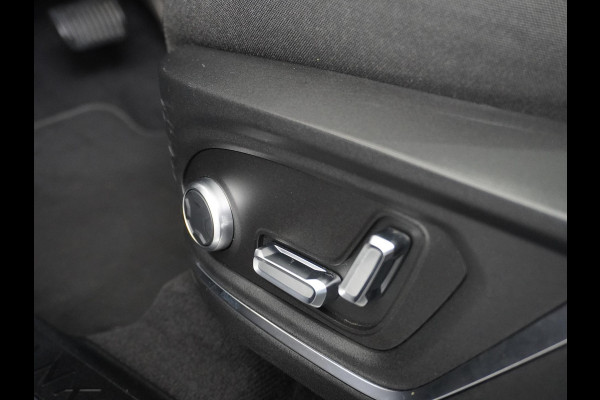 Lynk & Co 01 1.5 PHEV PLUG-IN HYBRIDE | COMPLETE AUTO | ELEKTRISCH PANORAMADAK | FULL OPTIONS | LYNK & CO GARANTIE T/M 12-2026 | RIJKLAAR GELEVERD | BTW VERREKENBAAR |
