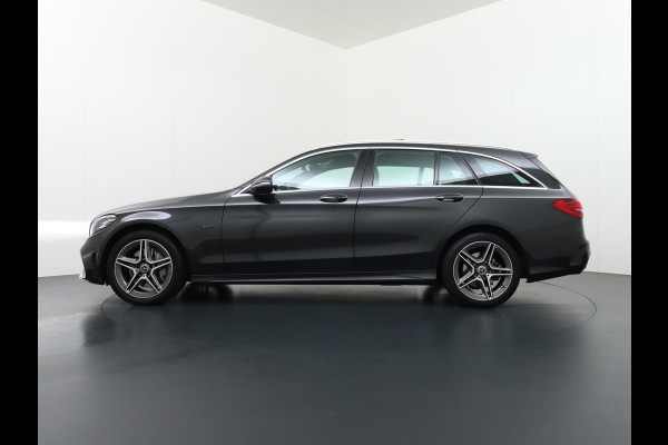 Mercedes-Benz C-Klasse Estate 300 e Advantage Pack AMG PHEV PLUG-IN HYBRIDE | ADAPTIEVE CRUISE CONTROL | BURMESTER AUDIO | PANORAMADAK | LEDER/ALCANTARA | FULL OPTIONS | RIJKLAAR MET 12 MAANDEN BOVAG GARANTIE