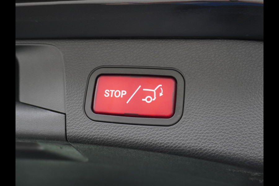 Mercedes-Benz C-Klasse Estate 300 e Advantage Pack AMG PHEV PLUG-IN HYBRIDE | ADAPTIEVE CRUISE CONTROL | BURMESTER AUDIO | PANORAMADAK | LEDER/ALCANTARA | FULL OPTIONS | RIJKLAAR MET 12 MAANDEN BOVAG GARANTIE