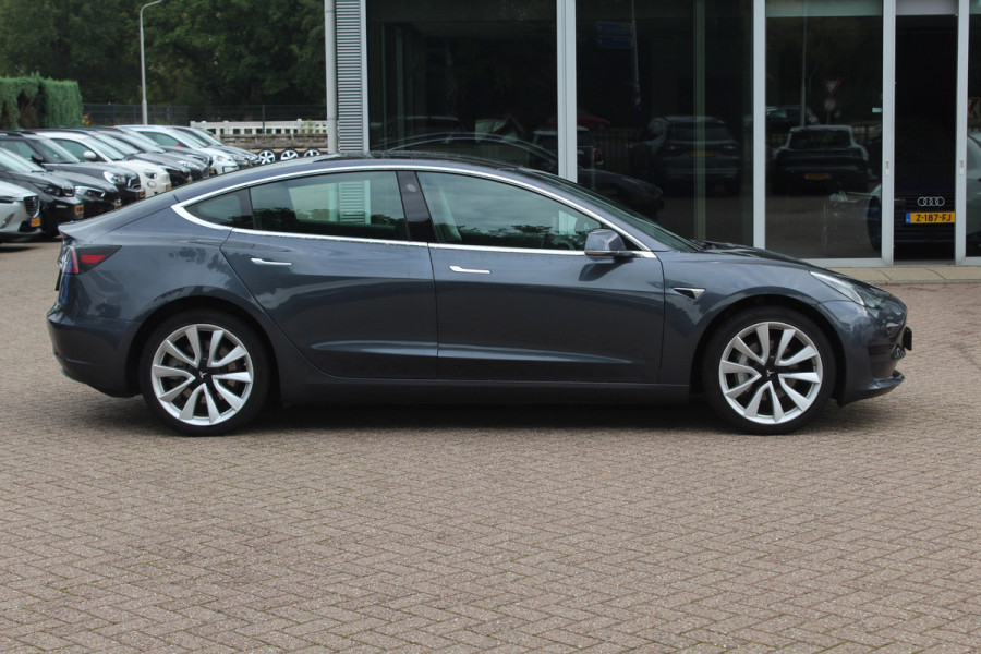 Tesla Model 3 Standard RWD Plus 60 kWh / Autopilot 2.5 / Panoramadak / Camera / Premium Audio / 19'' / Leder