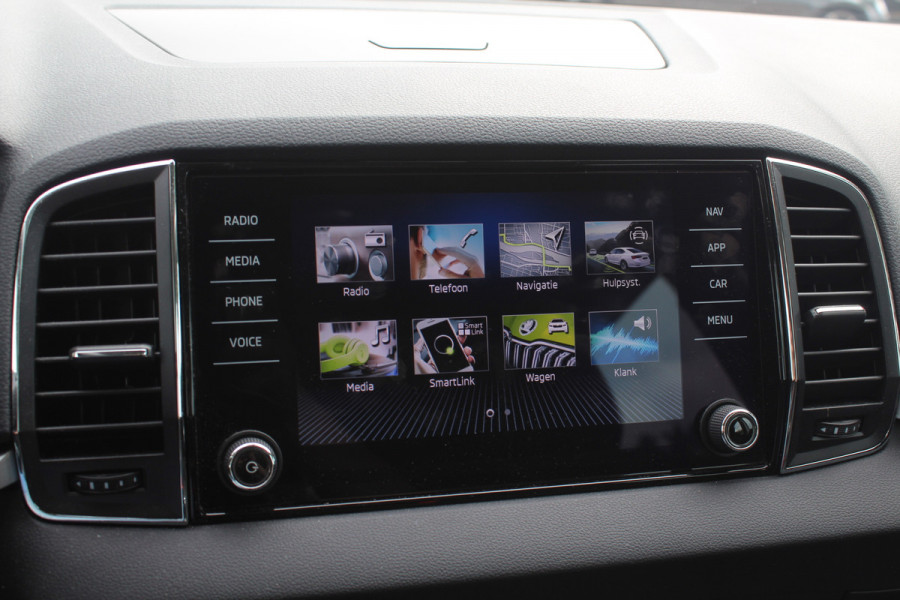 Škoda Karoq 1.0 TSI Business Edition / Trekhaak / Camera / Navigatie / Keyless / 16'' / Stoelverwarming / DAB / Cruise Control