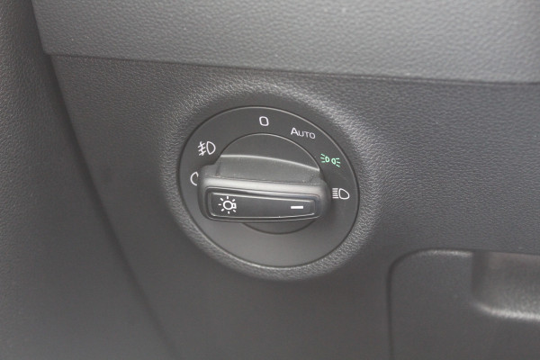Škoda Karoq 1.0 TSI Business Edition / Trekhaak / Camera / Navigatie / Keyless / 16'' / Stoelverwarming / DAB / Cruise Control