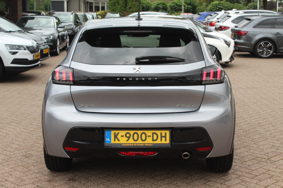 Peugeot 208 1.2 PureTech GT-Line / Panoramadak / Camera / Navigatie / 17'' / Half leder / Dodehoek / Cruise Control