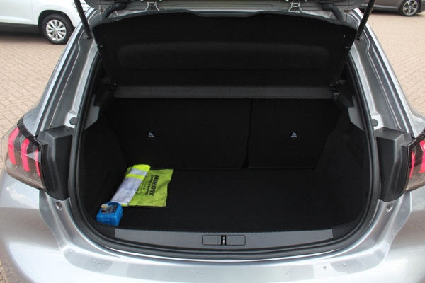 Peugeot 208 1.2 PureTech GT-Line / Panoramadak / Camera / Navigatie / 17'' / Half leder / Dodehoek / Cruise Control