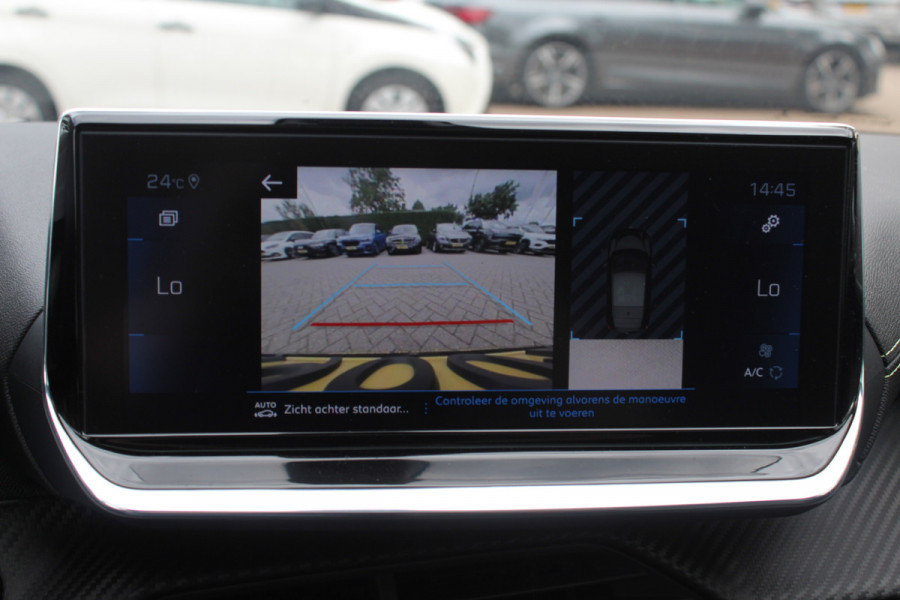 Peugeot 208 1.2 PureTech GT-Line / Panoramadak / Camera / Navigatie / 17'' / Half leder / Dodehoek / Cruise Control