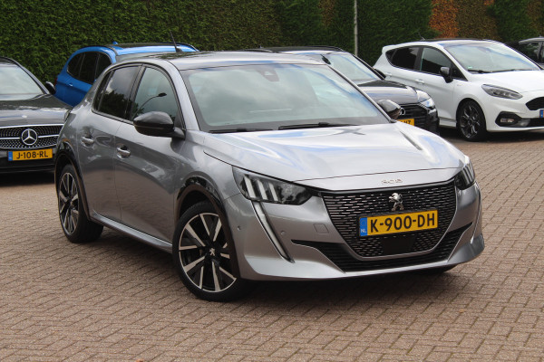 Peugeot 208 1.2 PureTech GT-Line / Panoramadak / Camera / Navigatie / 17'' / Half leder / Dodehoek / Cruise Control