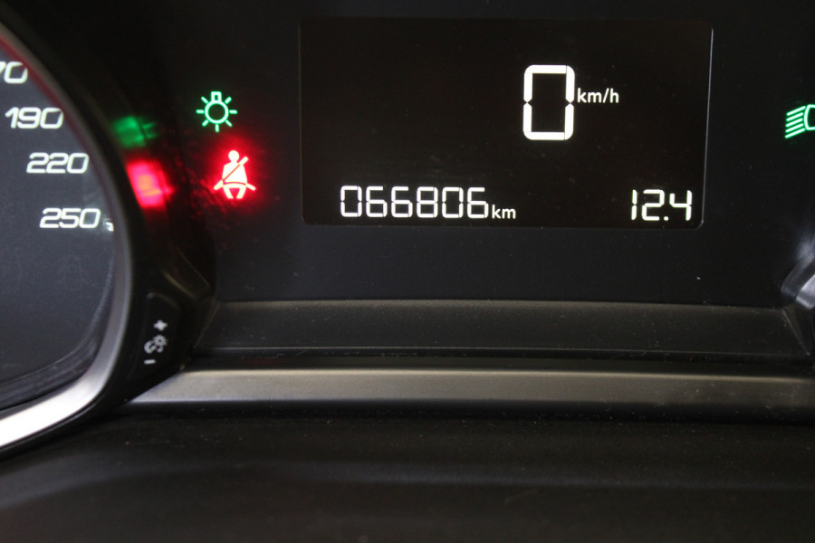Peugeot 308 1.2 PureTech Active 01-09 12:00 gesloten!