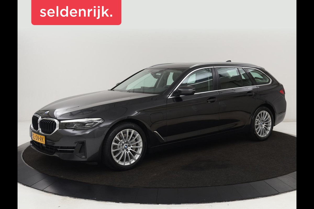 BMW 5 Serie 530e xDrive High Executive | Panoramadak | Trekhaak | Adaptive cruise | Stoel & stuurverwarming | Carplay | Sfeerverlichting | Leder | Camera | Keyless | PHEV | Plug In BMW 5 Serie 530e xDrive High Executive | Panoramadak | Trekhaak | Adaptive cruise | Stoel & stuurverwarming | Carplay | Sfeerverlichting | Leder | Camera | Keyless | PHEV | Plug In