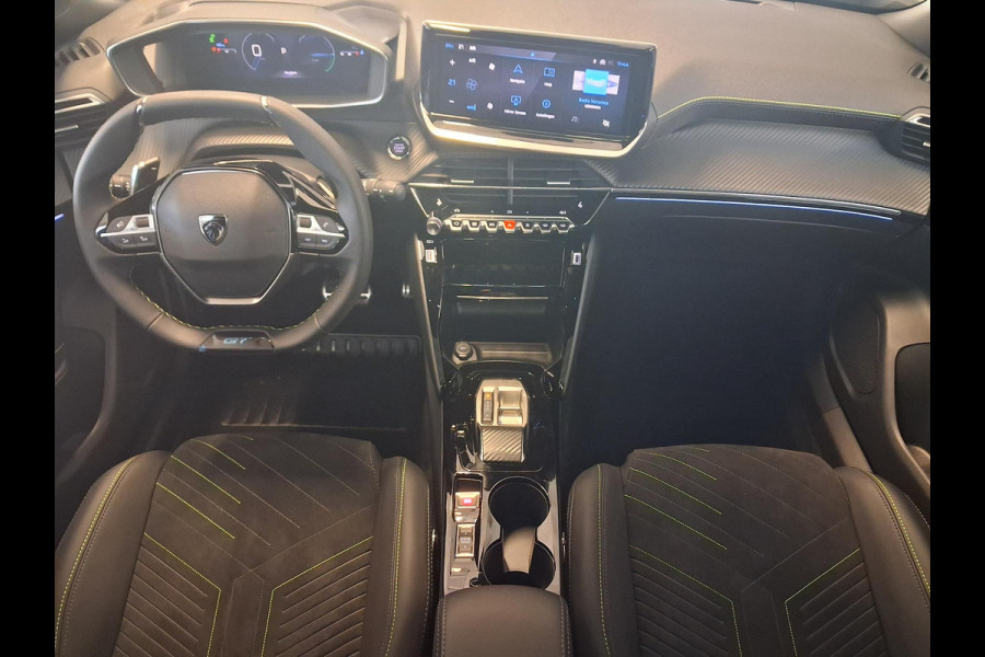 Peugeot 2008 1.2 Hybrid 145 GT Automaat | Panoramisch Schuifdak | Navigatie | 360° Camera | Stoelverwarming | Keyless Entry | Apple Carplay/Android Auto |