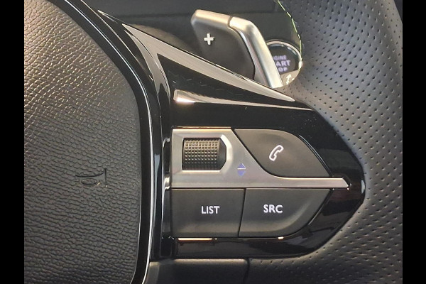 Peugeot 2008 1.2 Hybrid 145 GT Automaat | Panoramisch Schuifdak | Navigatie | 360° Camera | Stoelverwarming | Keyless Entry | Apple Carplay/Android Auto |